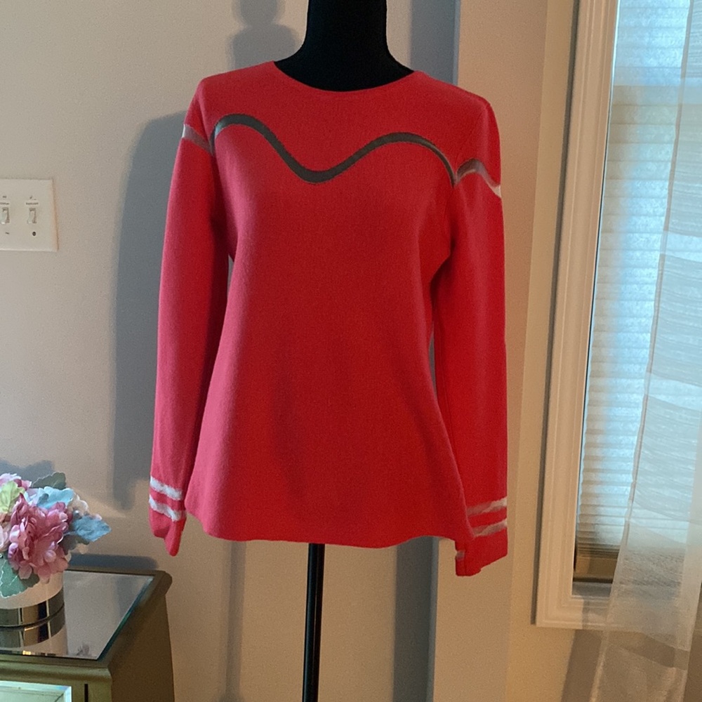 Elie Tahari sweater size M